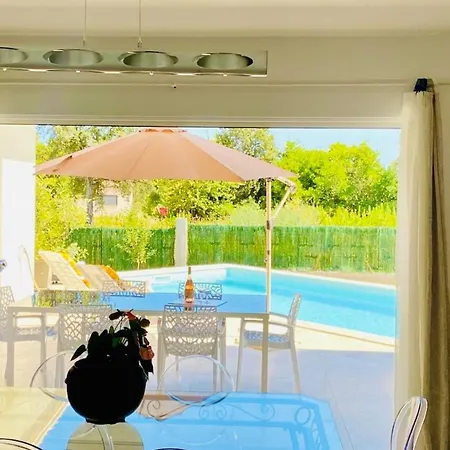 Piscine 7 Min Vue Montagne Clim Σπίτι διακοπών