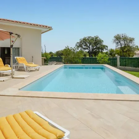 Дом отдыха Piscine 7 Min Vue Montagne Clim Prunelli-di-Fiumorbo