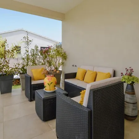 Piscine 7 Min Vue Montagne Clim Holiday home Prunelli-di-Fiumorbo