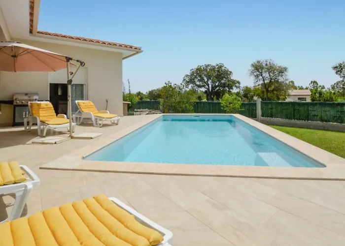 Дом отдыха Piscine 7 Min Vue Montagne Clim Prunelli-di-Fiumorbo