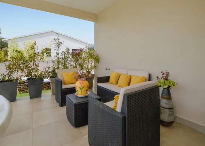 Piscine 7 Min Vue Montagne Clim Holiday home Prunelli-di-Fiumorbo