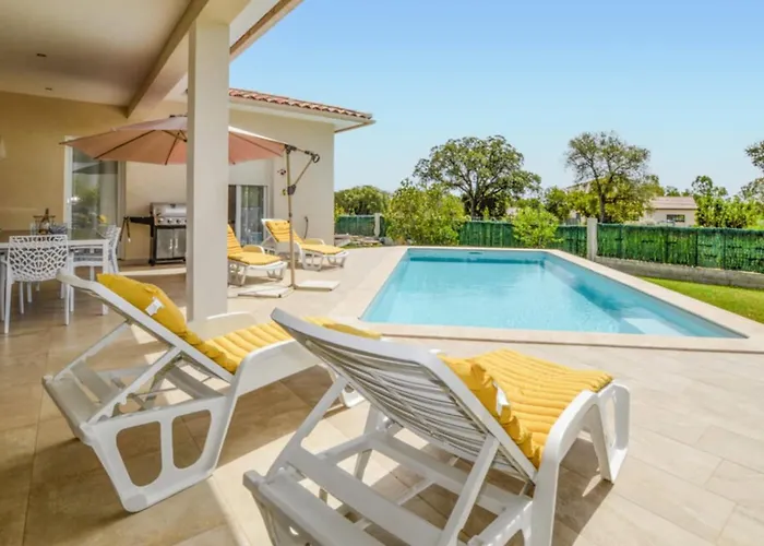 Piscine 7 Min Vue Montagne Clim Holiday home