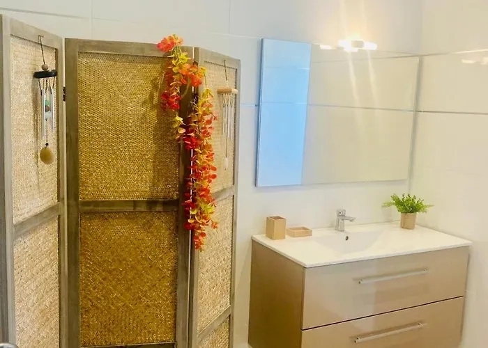 Дом отдыха Piscine 7 Min Vue Montagne Clim